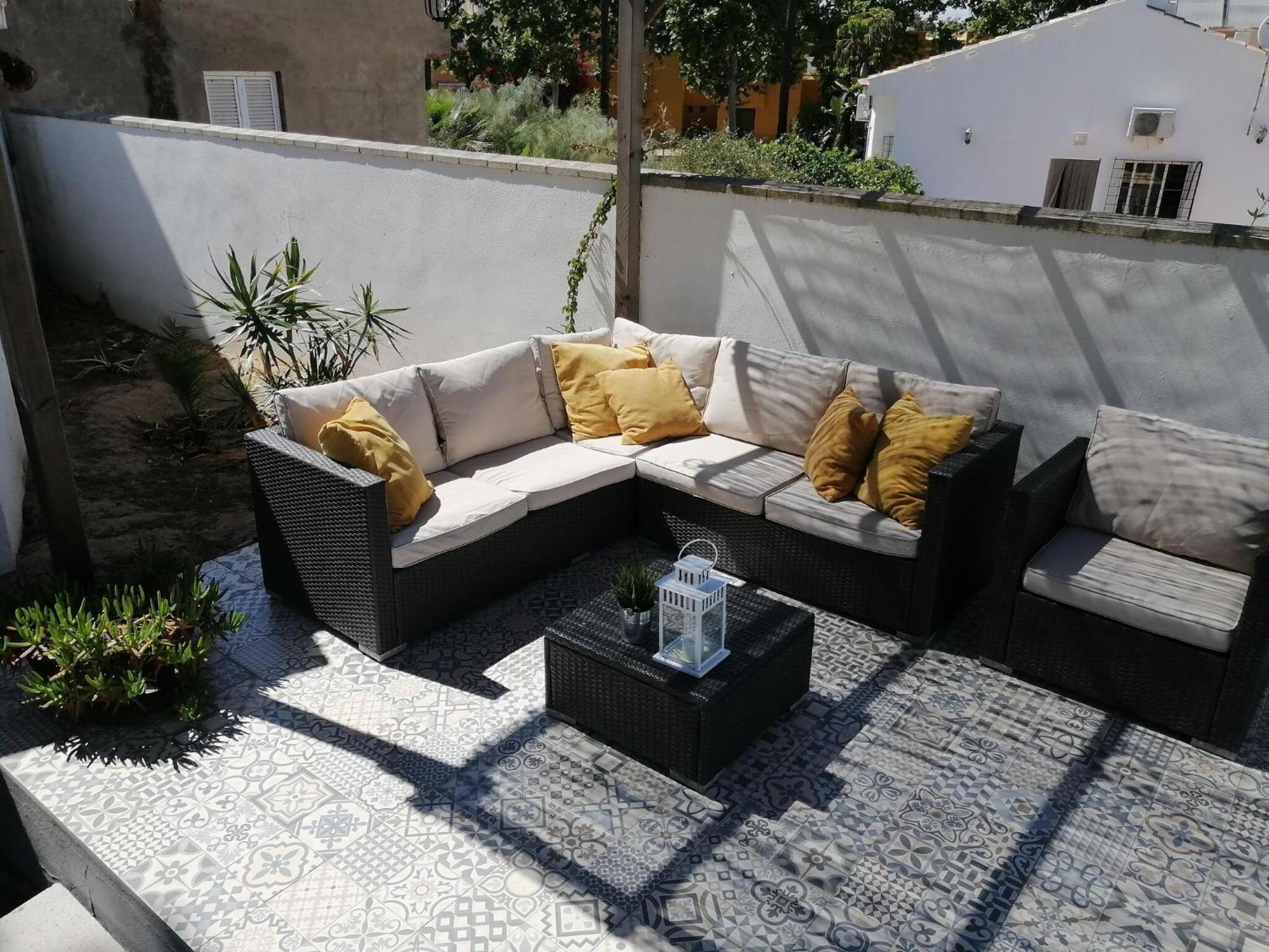 Belvilla By Oyo Blissful Villa With Private Pool Isola Cristina Esterno foto