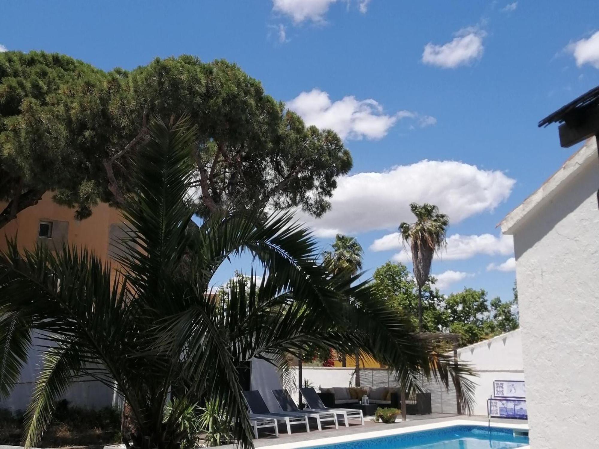 Belvilla By Oyo Blissful Villa With Private Pool Isola Cristina Esterno foto